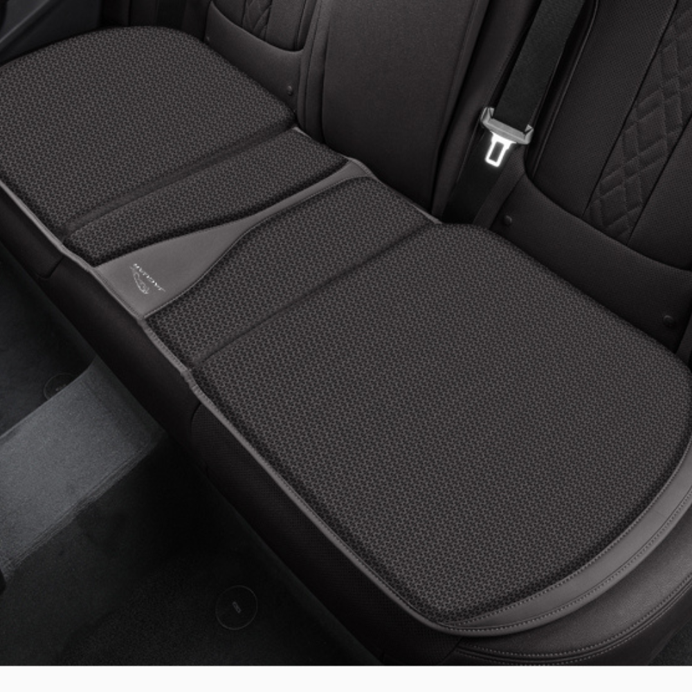 Customized Pad for the Car's Rear Seat – image 4