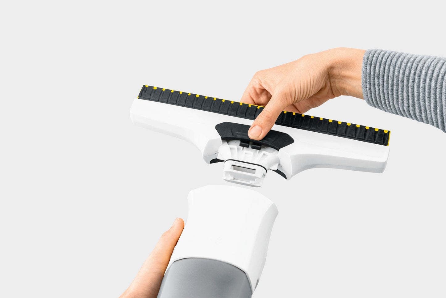 Professional Glass Cleaning Without The Mess